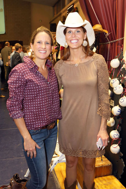 Villa Duchesne and Oak Hill School Bonne Chance Auction
