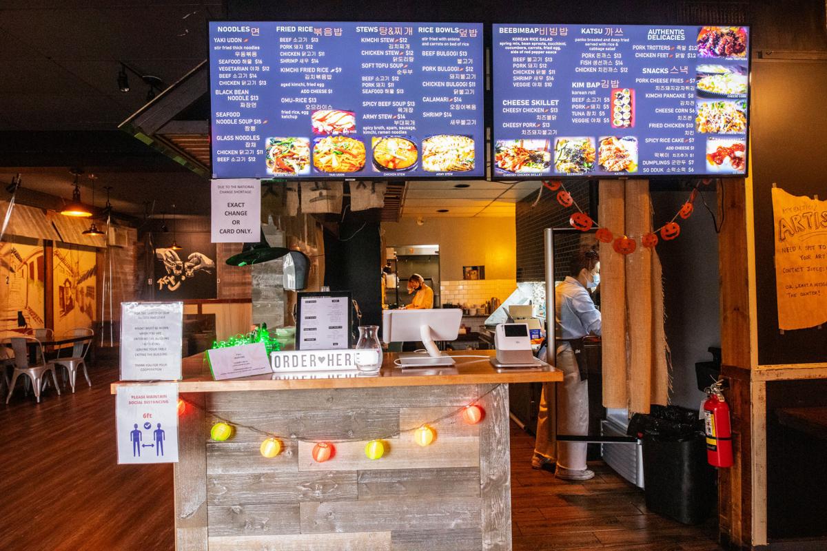 Pocha Stl Cooks Up Korean Street Food Asian Fusion Fare For Carryout In St Ann Food Laduenews Com