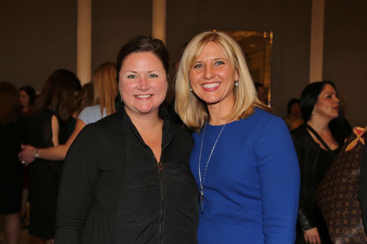 Stephanie Regagnon, Carrie Sweigart