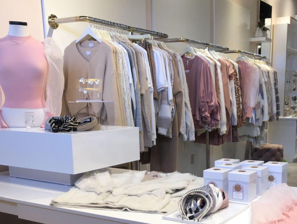 Ballwin S Paperdolls Boutique Reopens With Collaborative Party Online Exclusives Laduenews Com