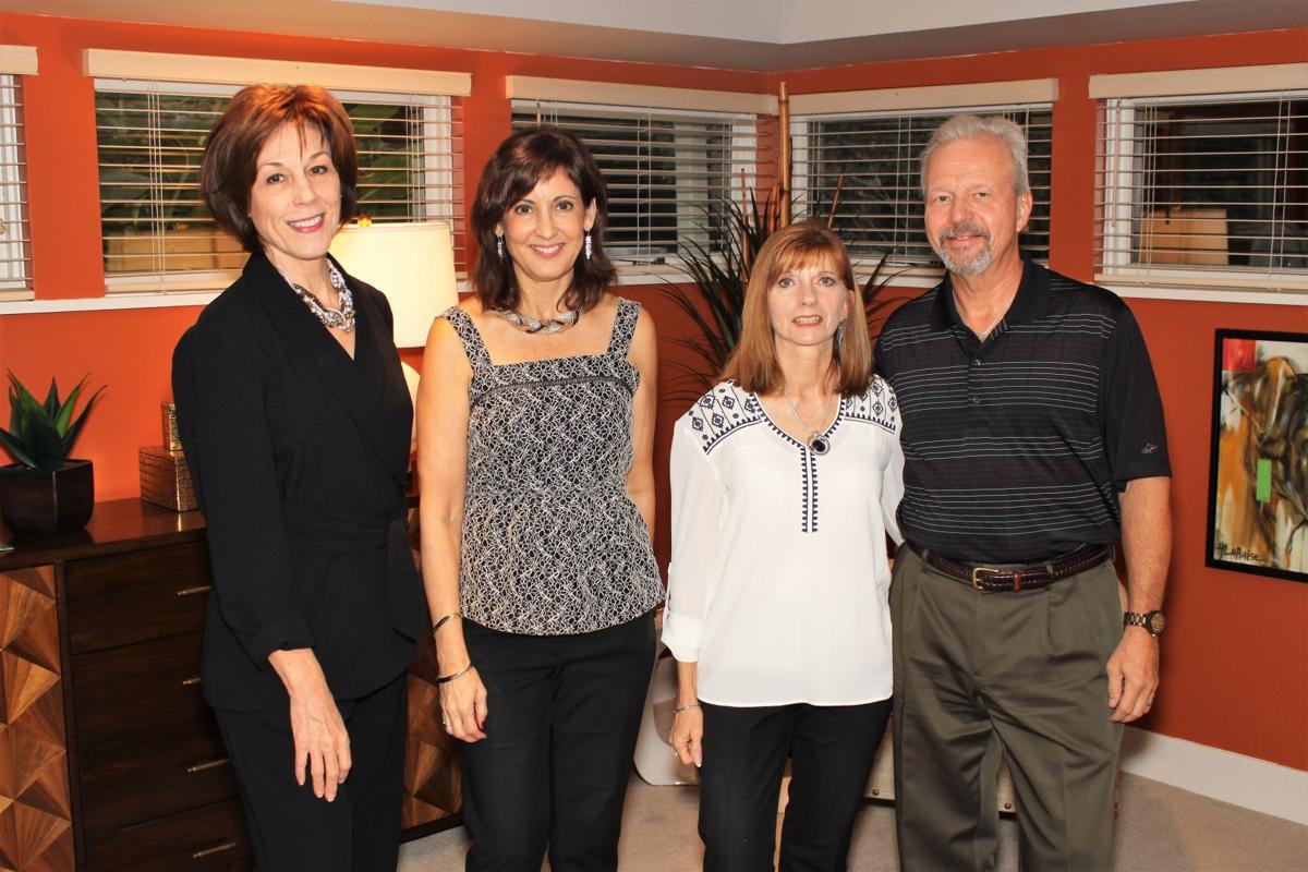 Ruth Naulin, Linda Williams, Theresa and Paul Dau