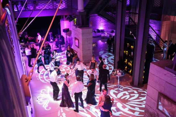 Lindsey Farr and Randy Abbott: Traditional with a Twist