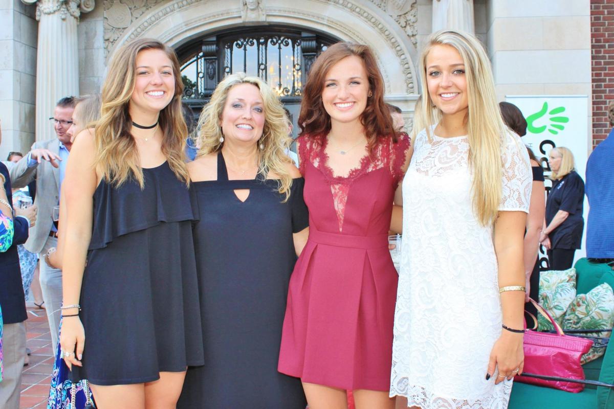 Reagan Pitt, Lisa Pitt, Jenna Sorensen, Sydney Pitt
