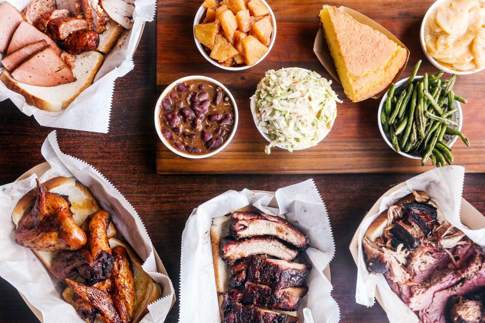 Dinner & A Show Vernon’s BBQ & Catering Dining