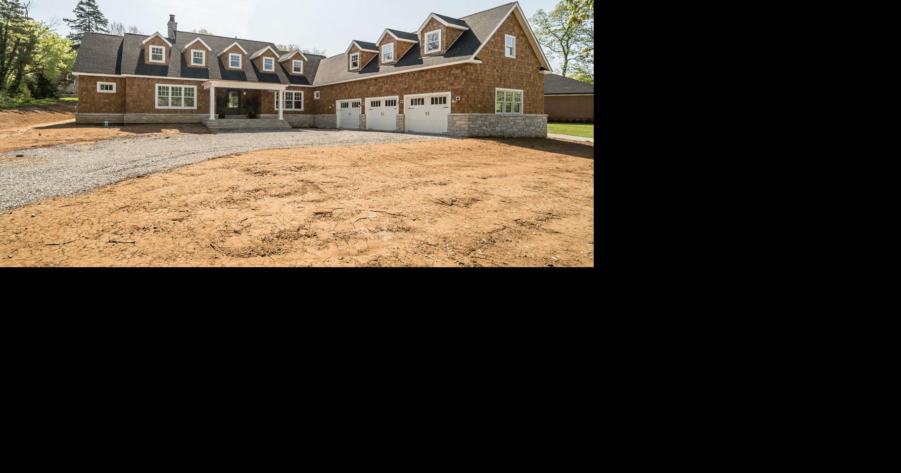 Distinctive Property: 2 Daniel Road