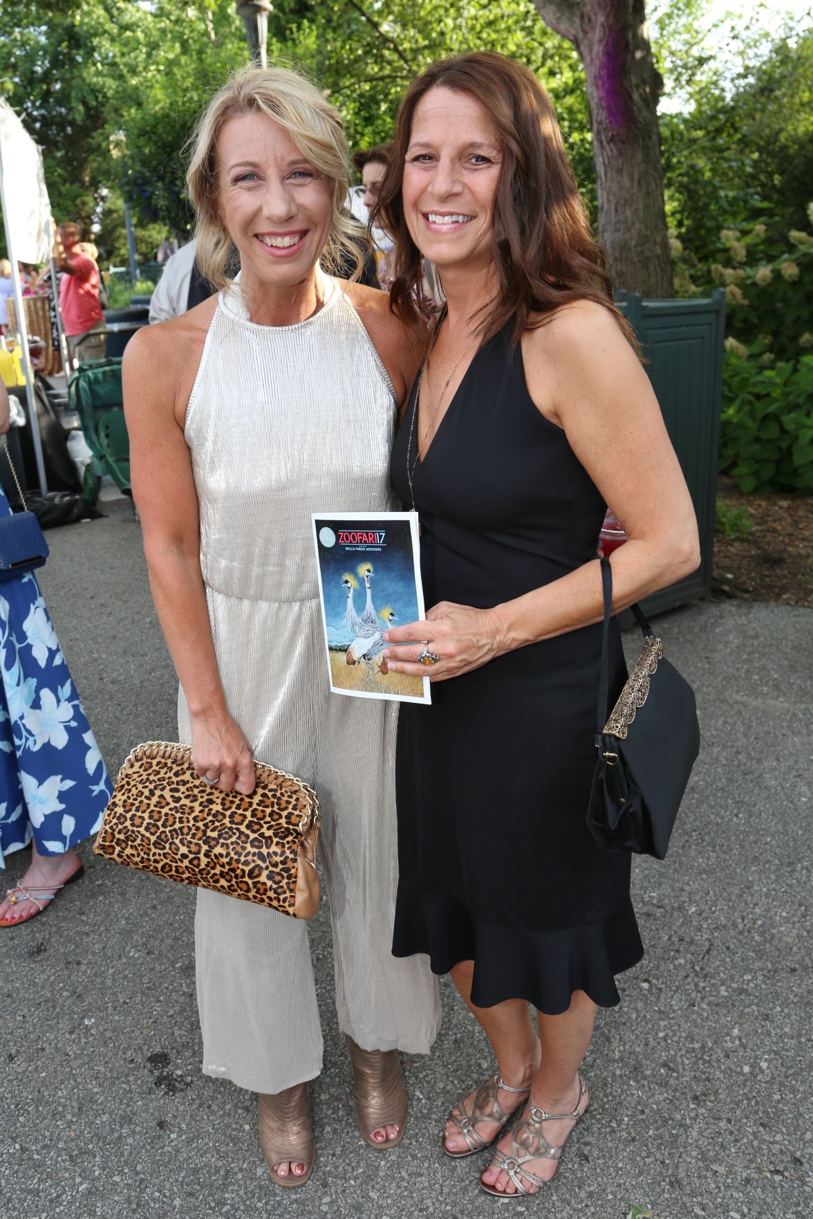 Vicki Craig, Mimi Roberts