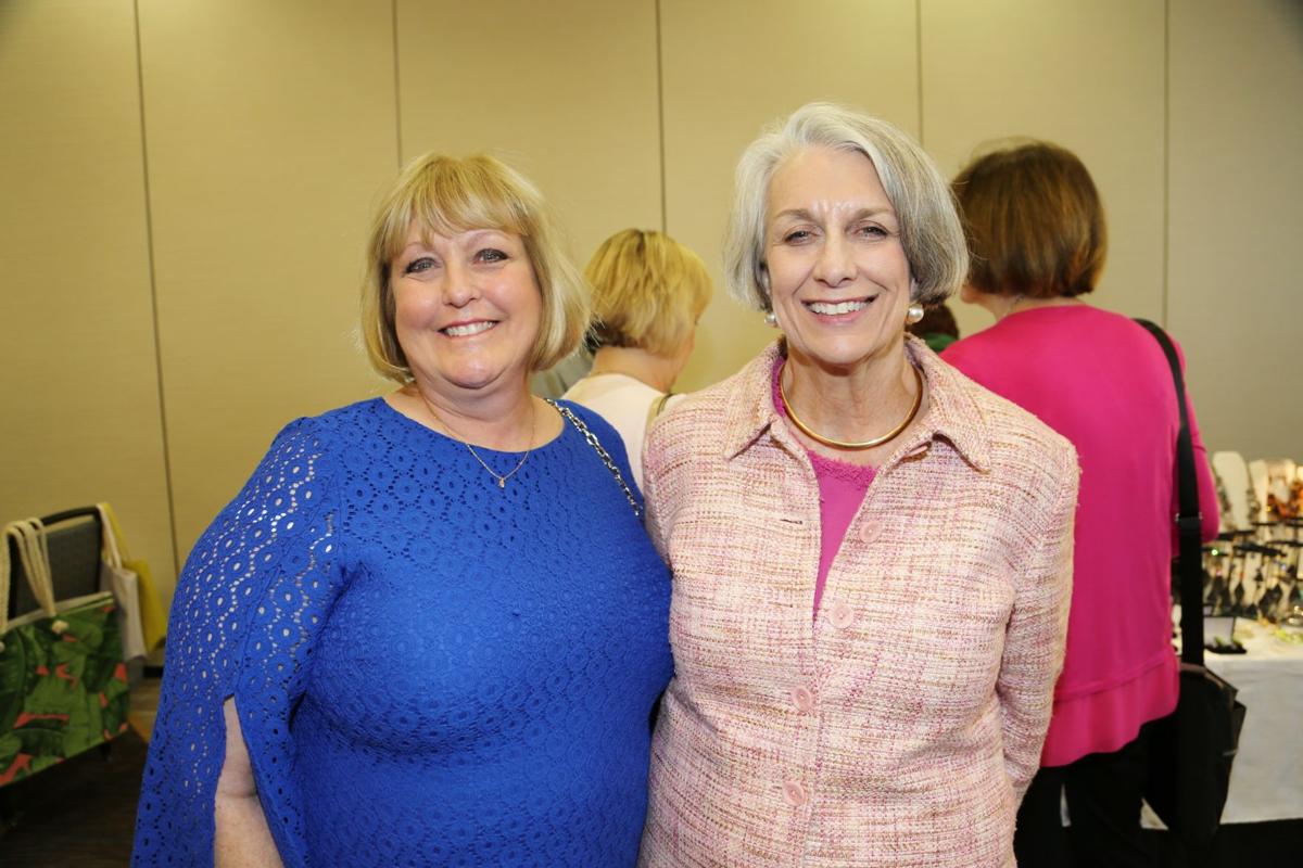 Kim Dambach, Sheila O'Toole