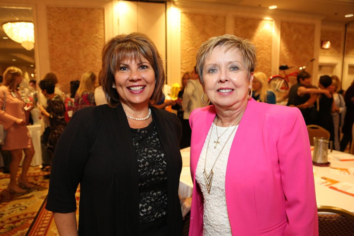 Sue Benefield, Tammy Luechtefeld