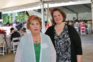 Felicia Schnittker, Donna Nachefski