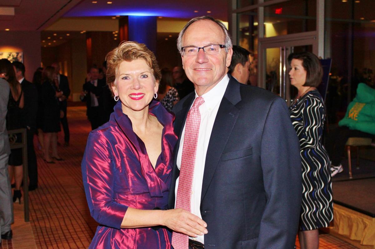 Suzy Besnia, Vic Richey