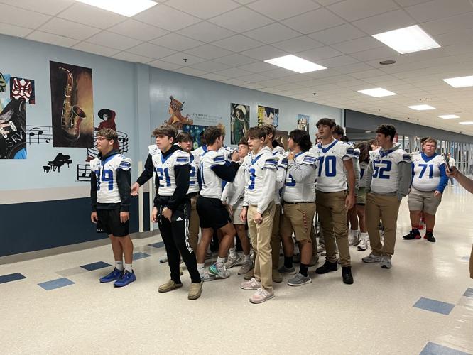 Photo Gallery: SLHS Dress-Up Day | Multimedia | lafourchegazette.com