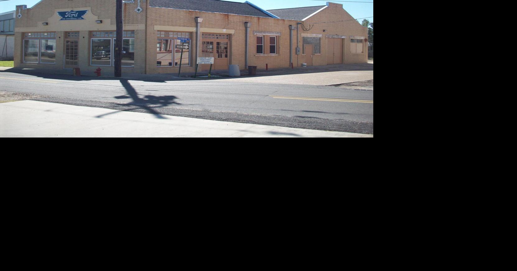 Calvin Braxton Ford presents Within our Levees Center for Traditional