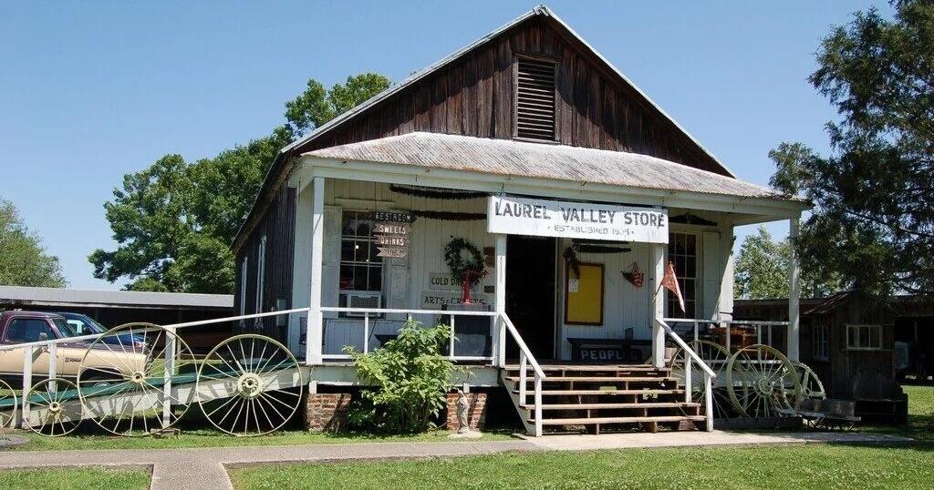 Laurel Valley Weekly Farmers Market in Thibodaux Opens Each Thursday