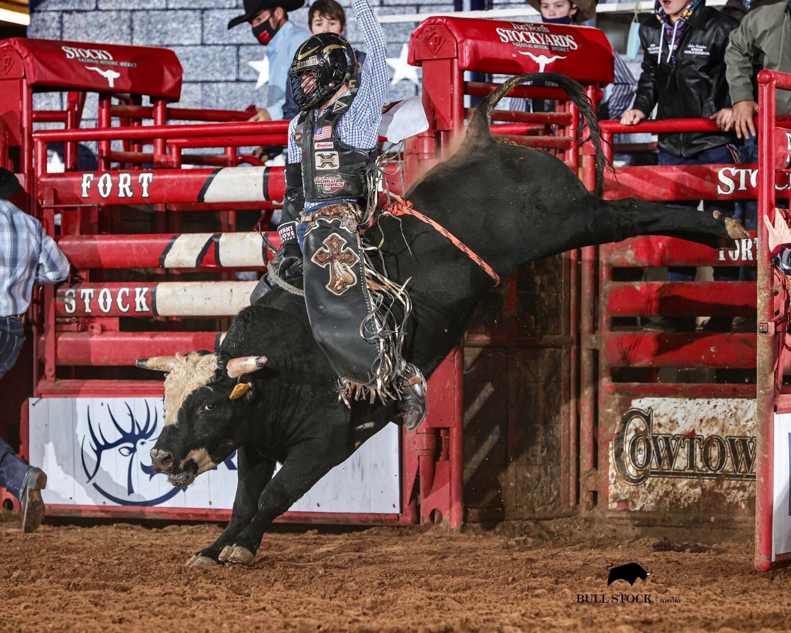 Local teen wins 2 bull riding World Championships | Sports ...