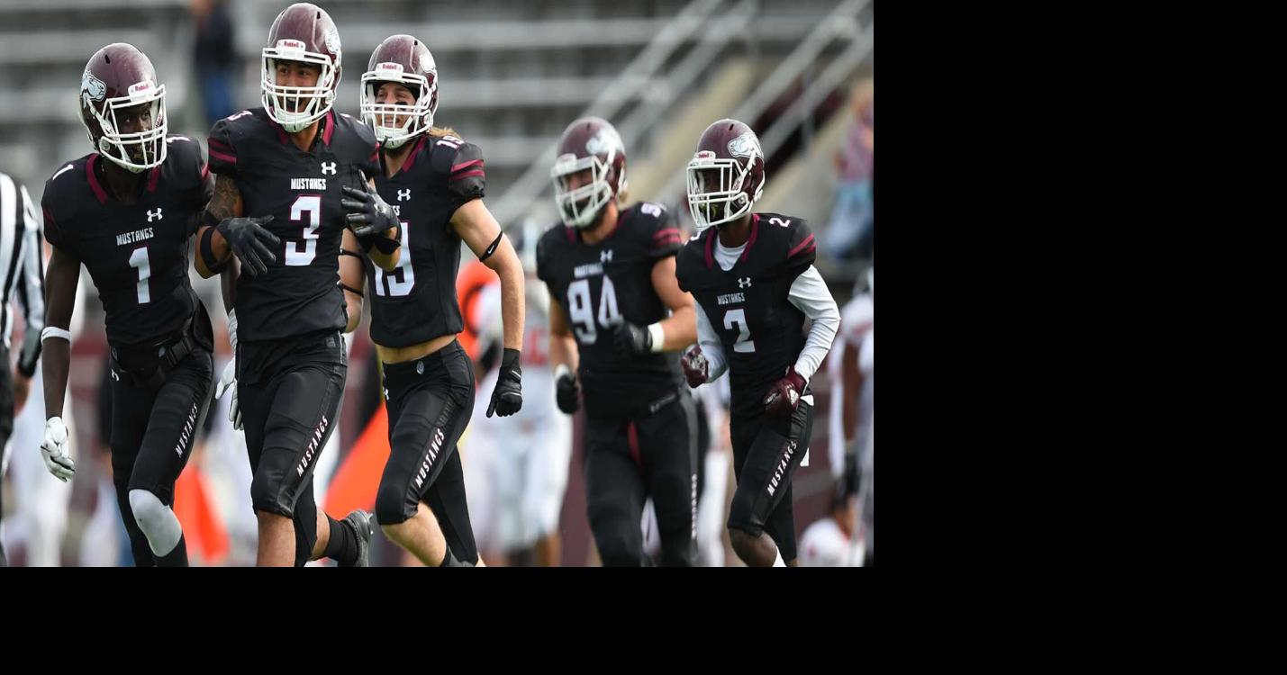 Iowa college football team heading to Grand Isle to assist in rebuild ...