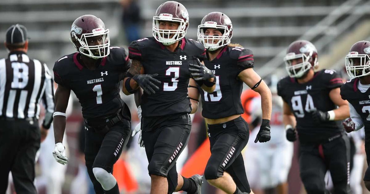 Iowa college football team heading to Grand Isle to assist in rebuild ...