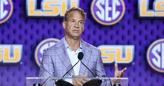 Kiffin somewhat ‘trolls’ reporters, but gives out details at SEC Media Days