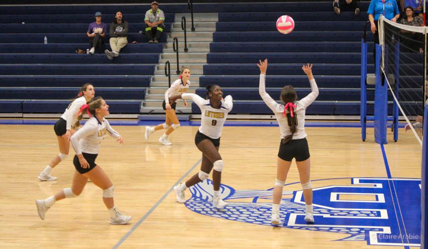 Photo Gallery Varsity Volleyball SLHS vs Lutcher Volleyball