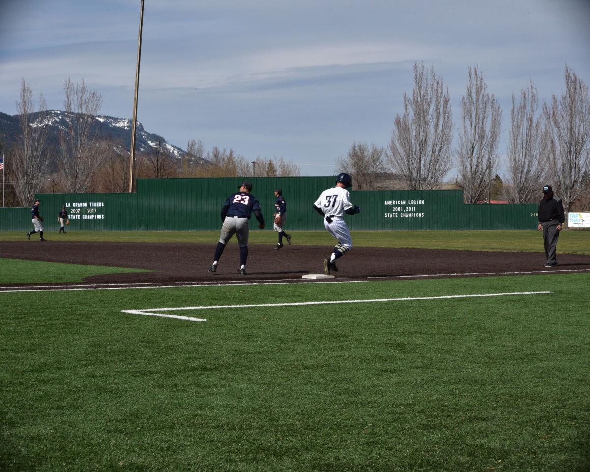 Yotes Baseball Drops Doubleheader to Lewis-Clark State - College