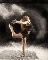 Fabulous Feet Dance Company welcomes Guest Artist Riley Williams to camp