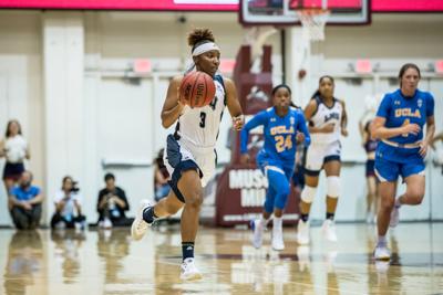 Women S Basketball Tops Pacific Basketball Laloyolan Com