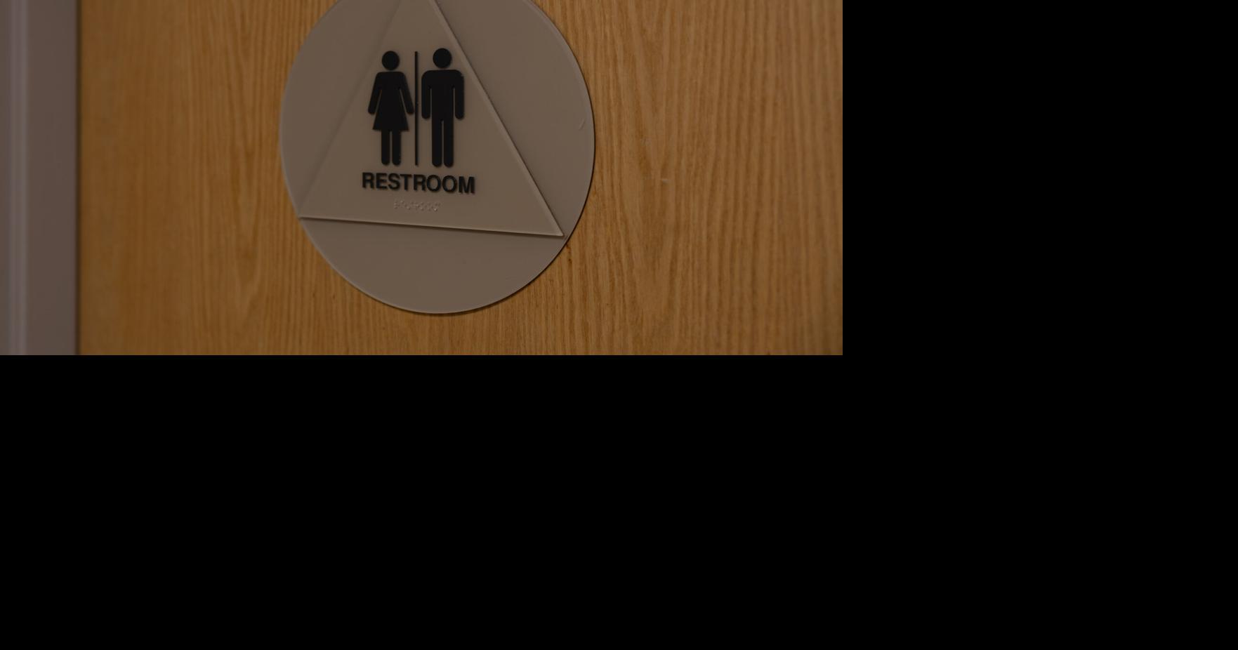 Restroom sign | | laloyolan.com