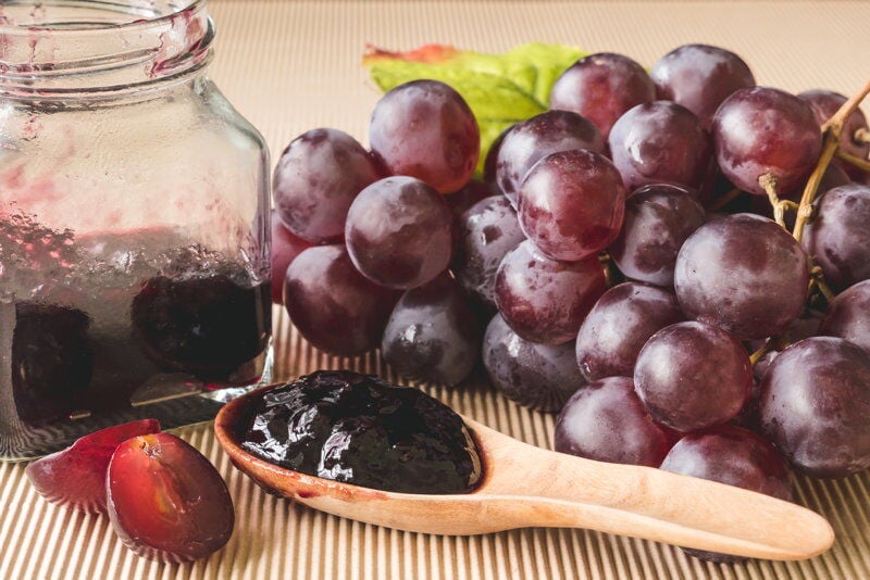 How to Make Homemade Grape Jelly and Jam, Seasonal Food and Country Style  Recipes