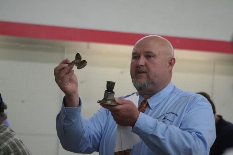 Auctioneer Clay Dodson Turns Around Auction Company Antiques