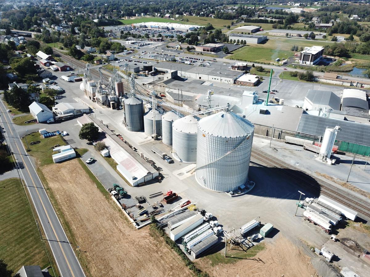 Triple M Farms feed livestock Lebanon, PA