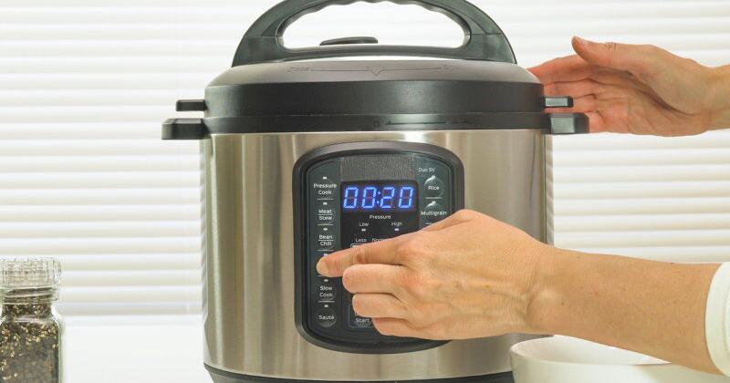 how long to cook beef cheeks in pressure cooker