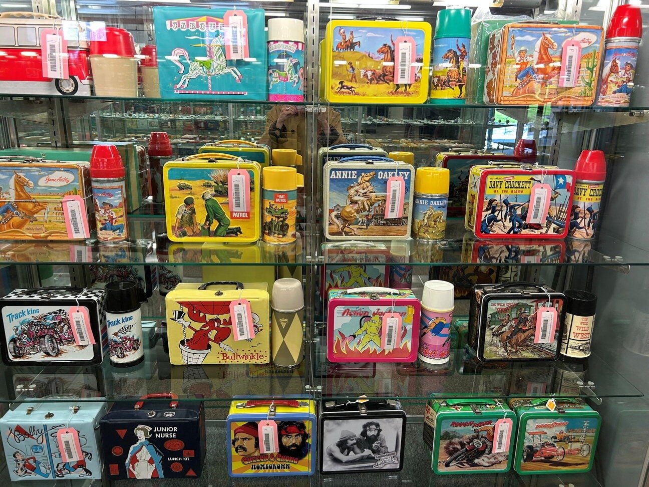 Collectors Hungry for Vintage Lunchboxes: Superman Sells for $31k