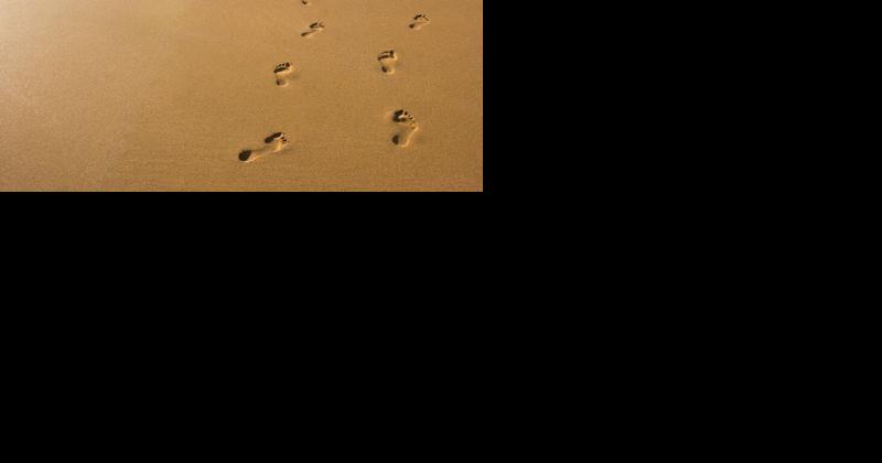 What the Bible Says About Walking in Darkness - Vimarsana News