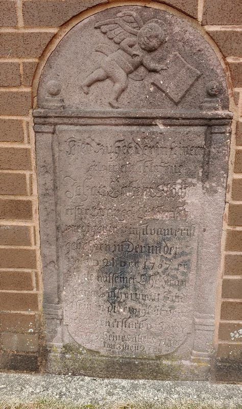 Pratie Place: Pennsylvania Dutch slate tombstones in York, PA