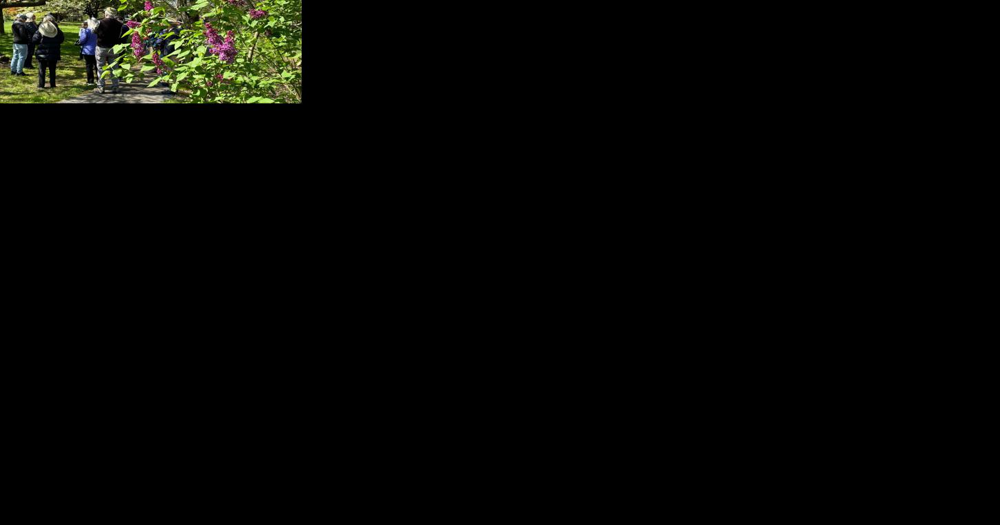 Tanger Arboretum Educates Guests on Invasive Species, Pollinator Gardens and More - Vimarsana News