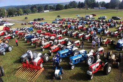 Ford Fordson Collectors Hold Annual Show Antiques