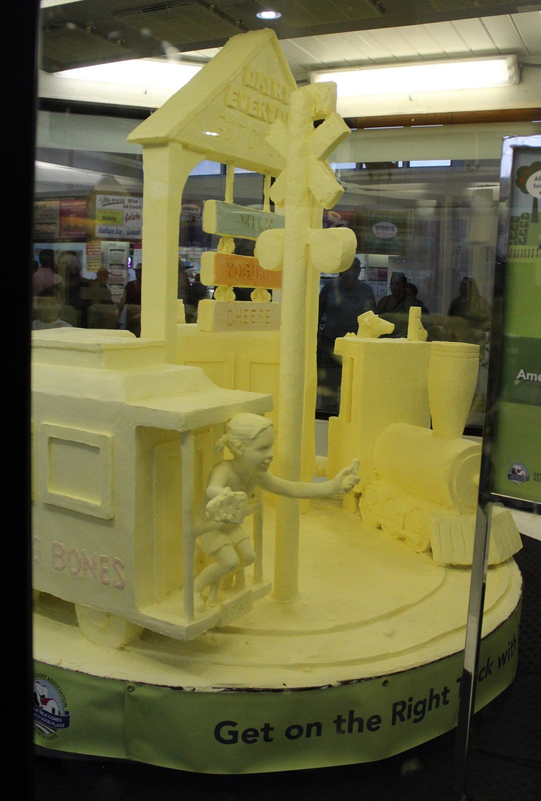 Butter sculpture for NYS Fair unveiled at Syracuse fairgrounds