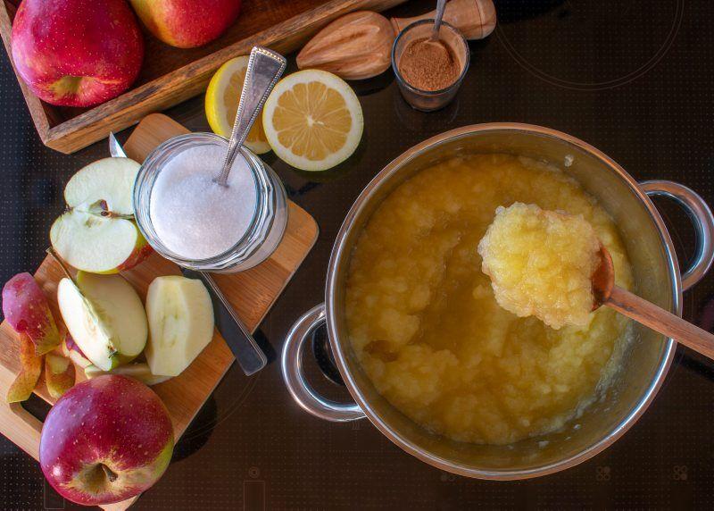 How to Can Homemade Applesauce