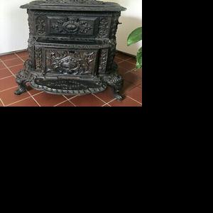 Antique Cast Iron Stoves Rate a Second Look | Antiques, Collectibles u0026  Historical Stories | lancasterfarming.com