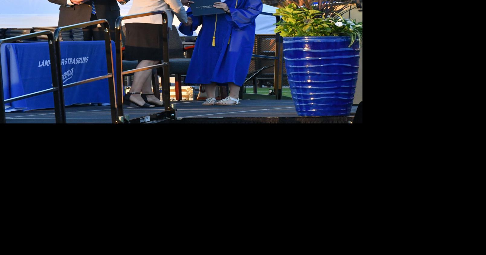 LSHS Graduation 06042113.jpg