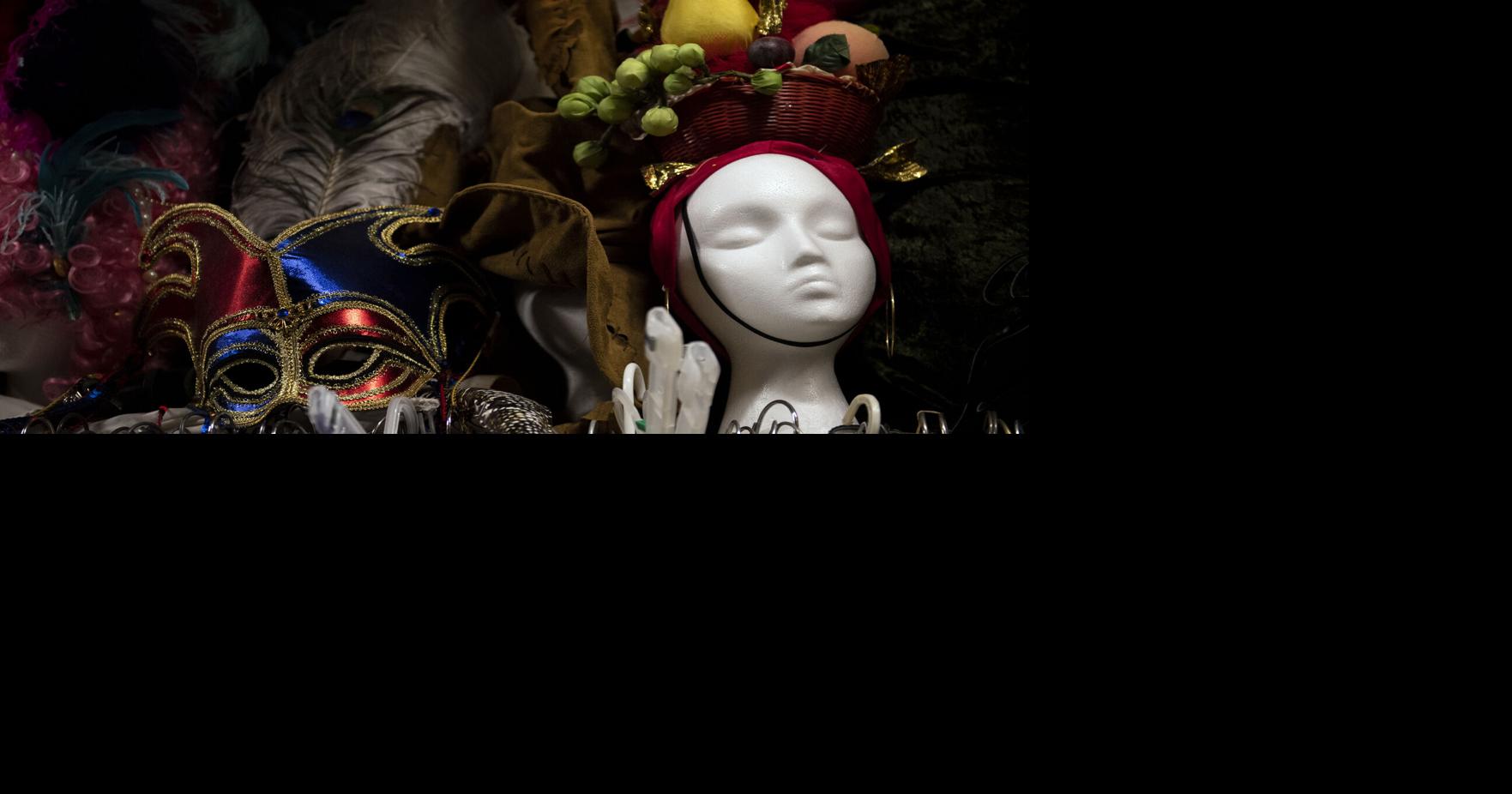 Costume shop sales in Lancaster County for Halloween