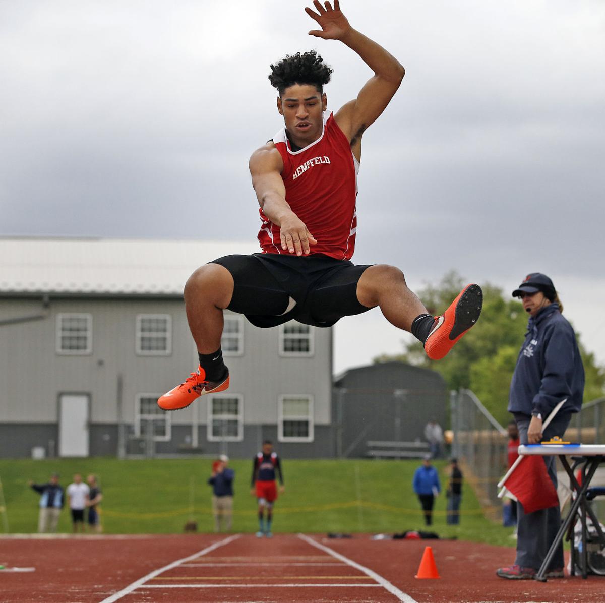 Nathan Henderson's record run highlights Day 1 of the LL Boys Track