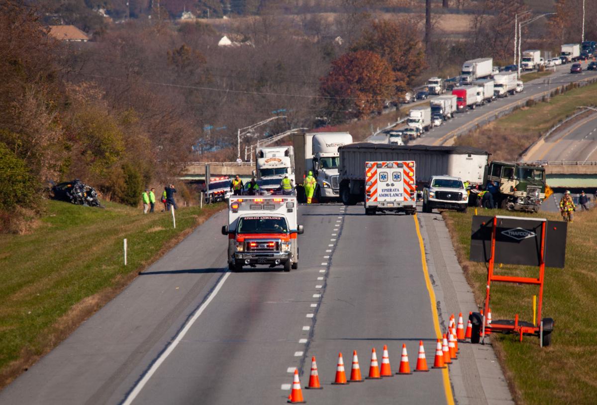 3 people hospitalized after tractortrailer causes chainreaction crash
