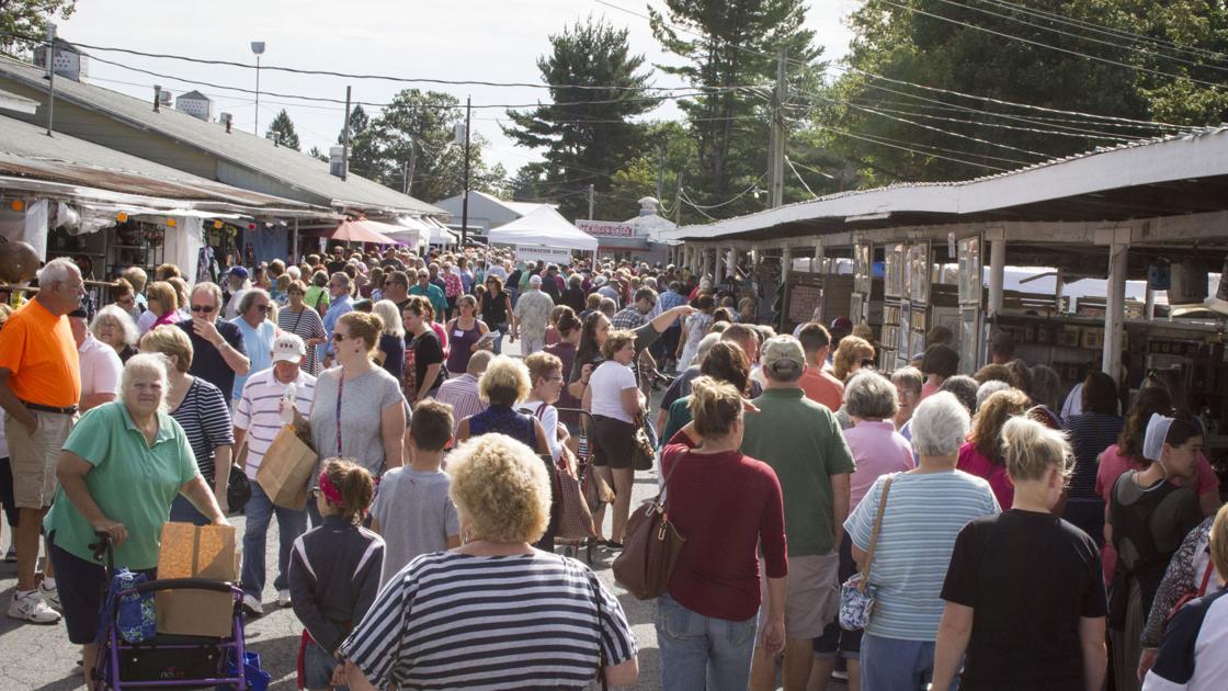 Heart of Lancaster Arts and Craft Show fills Roots Market grounds