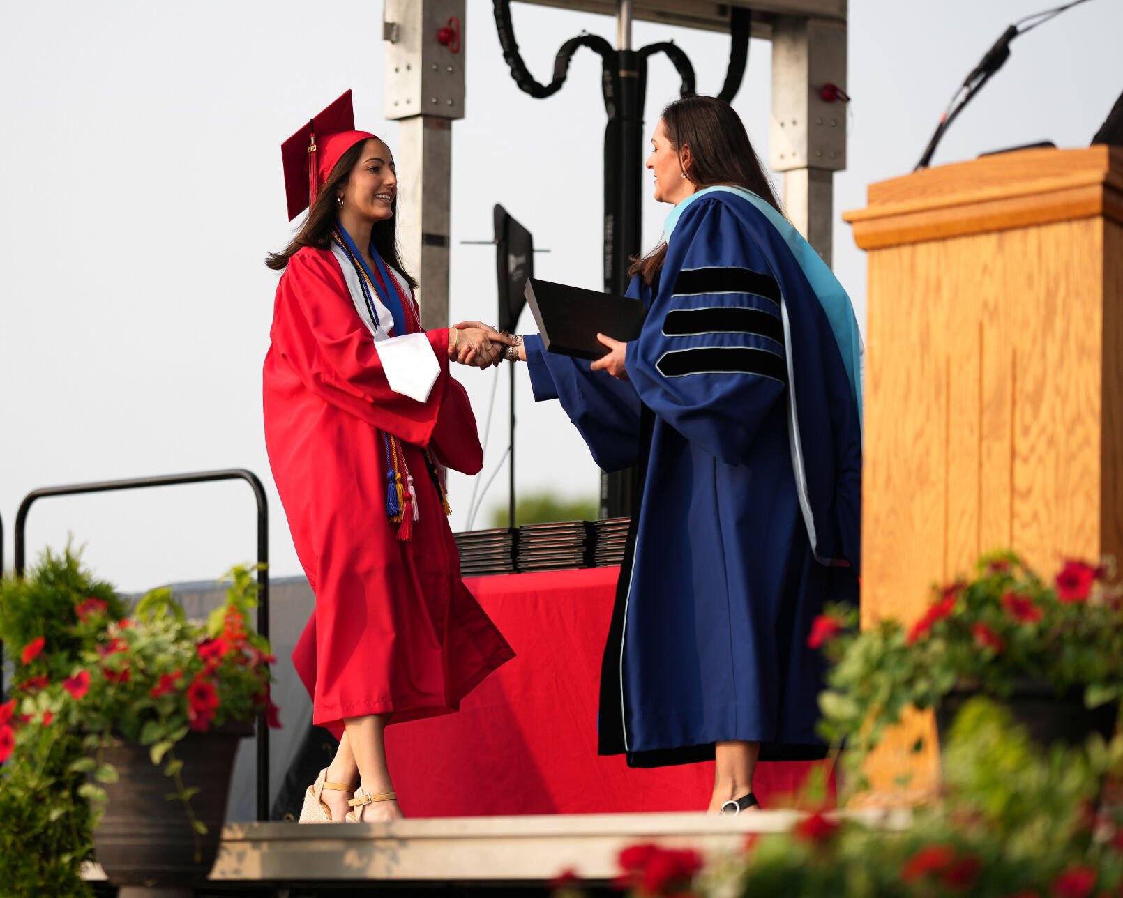 Elizabethtown College honors more than 600 graduates at 2023