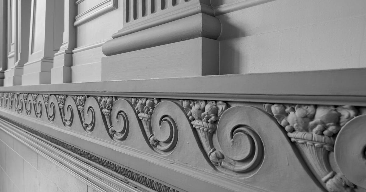 Roman Scroll Pattern Examples of Vitruvian scrolls in Lancaster building decoration [photos ...