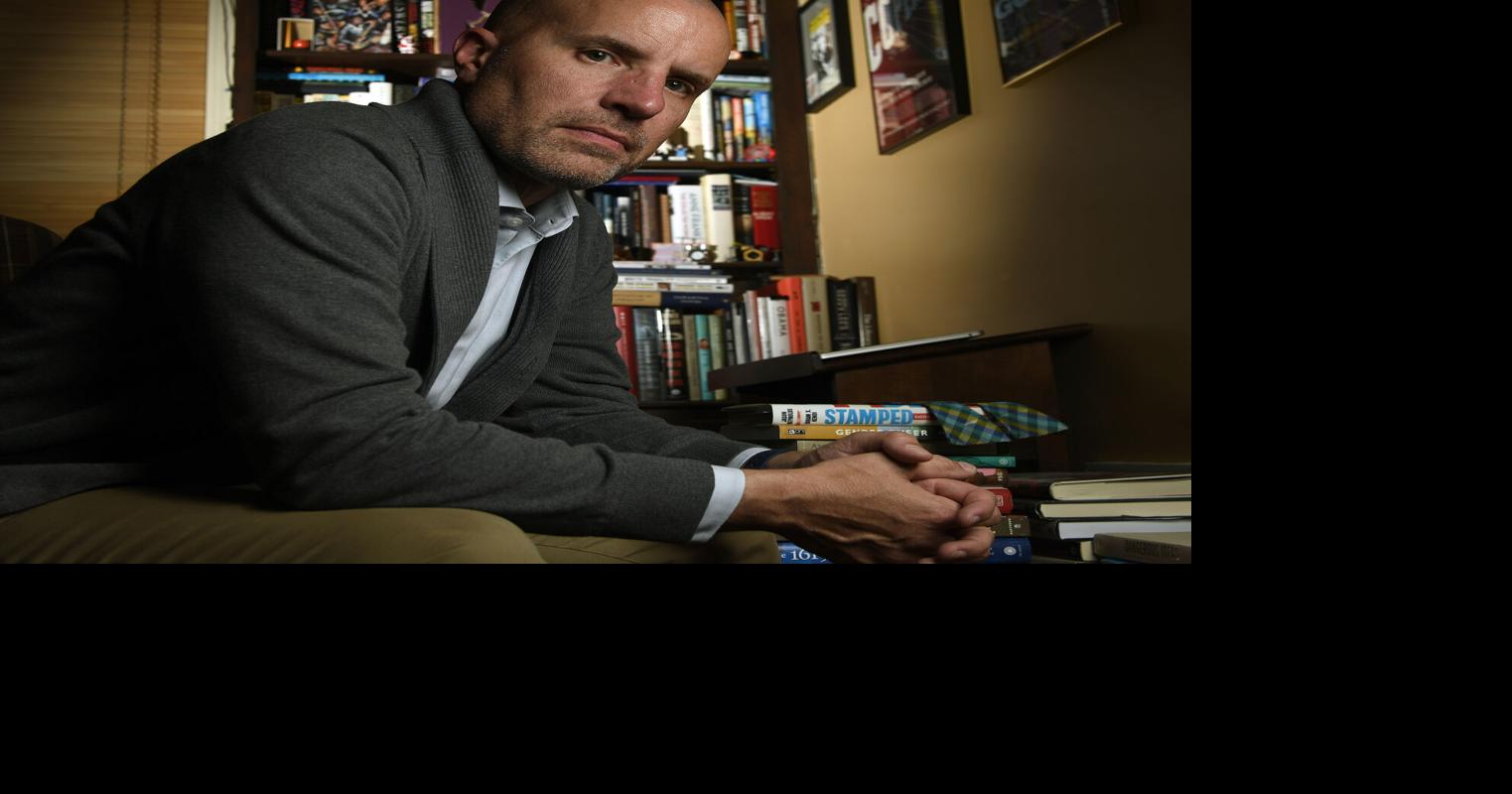 Librarian who quit job rather than enforce restrictive library policy ...