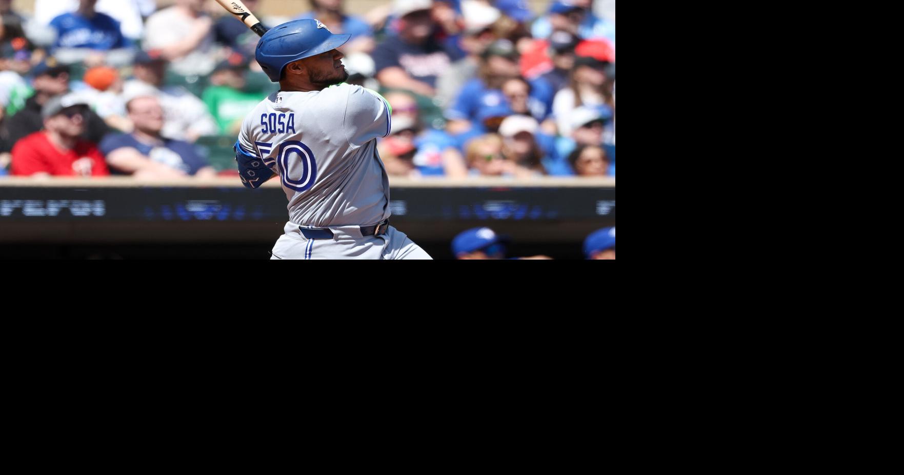 An eight-run eighth inning lifts the Blue Jays past the Twins 11-4