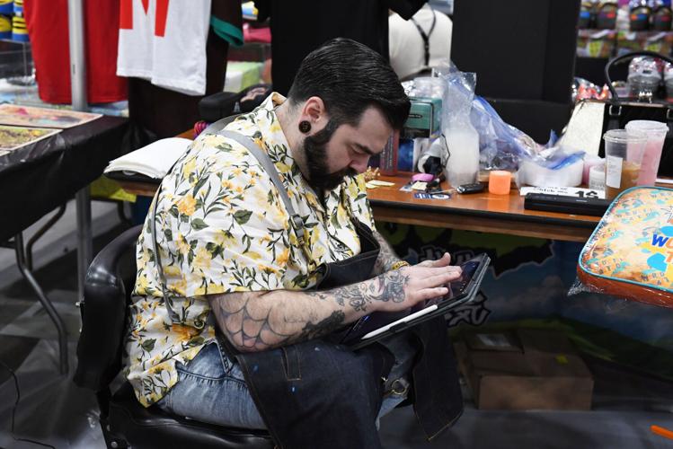 Pon, tattoo artist featured in 'Ink Master,' tattoos at Lancaster event  [photos] | Entertainment 