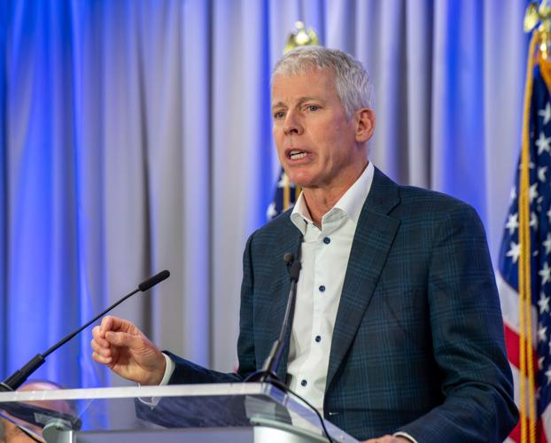 Centro de energía limpia de grúa