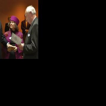 Gray takes reins as city mayor | News | lancasteronline.com